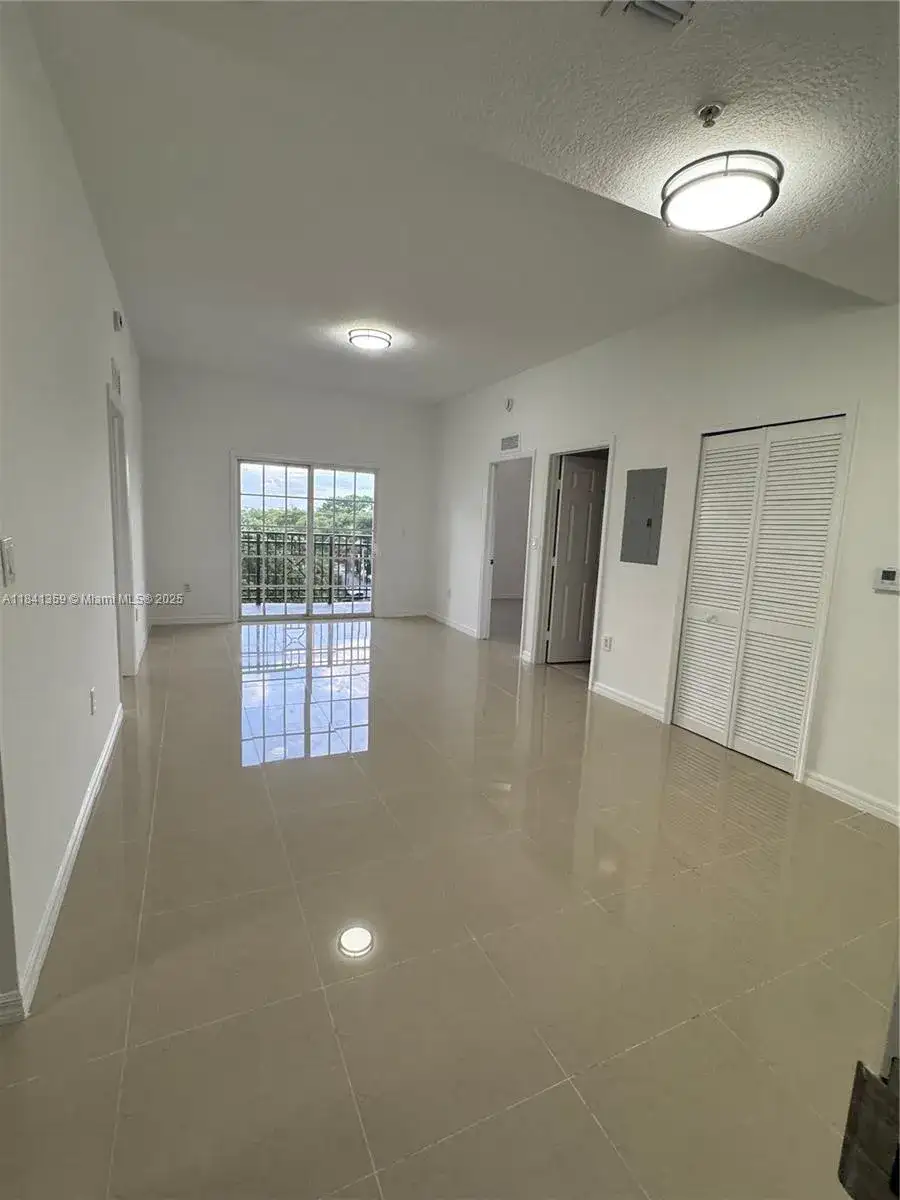 5271 SW 8th St # 414, Miami FL 33134 photo 3
