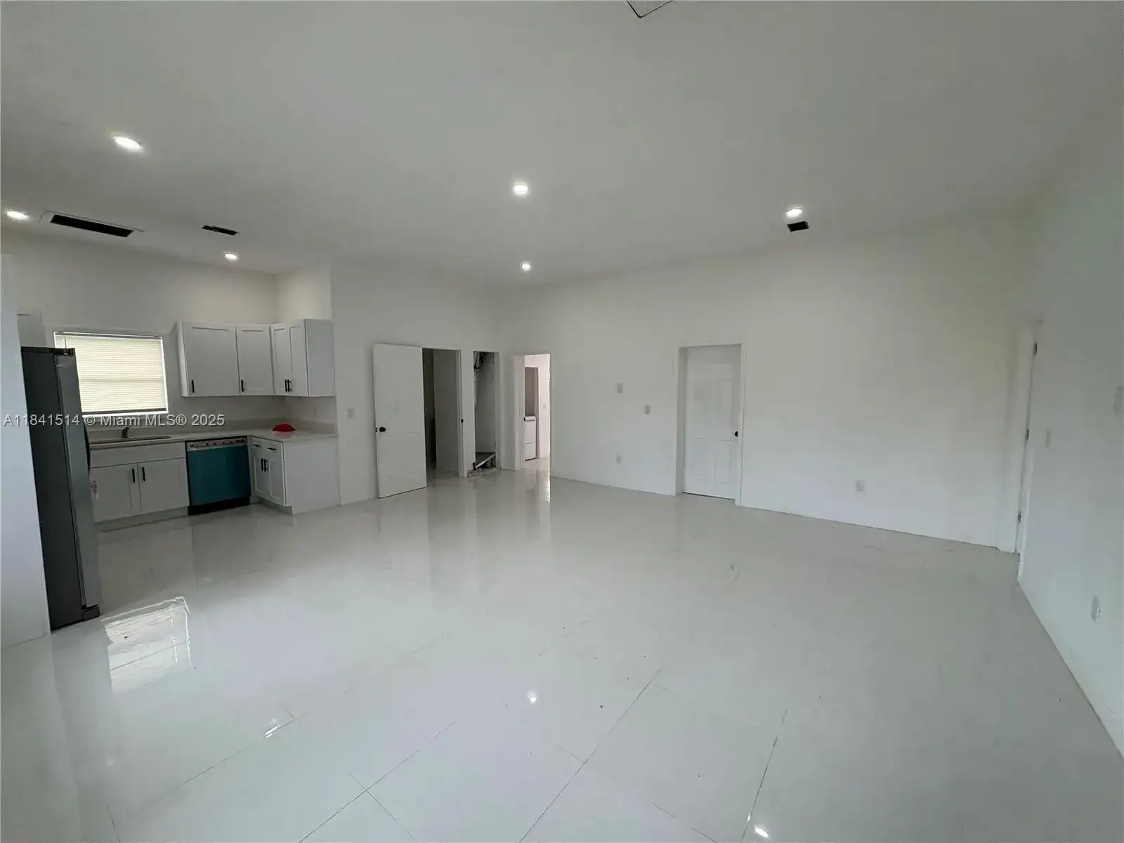 13485 NE jacksonville rd, Other City - In The State Of Florida FL 32113 photo 2