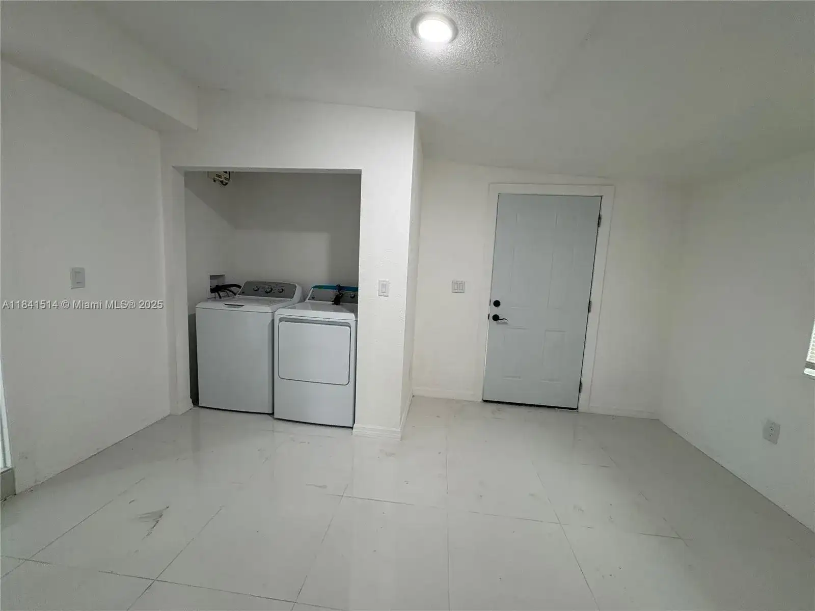 13485 NE jacksonville rd, Other City - In The State Of Florida FL 32113 photo 5