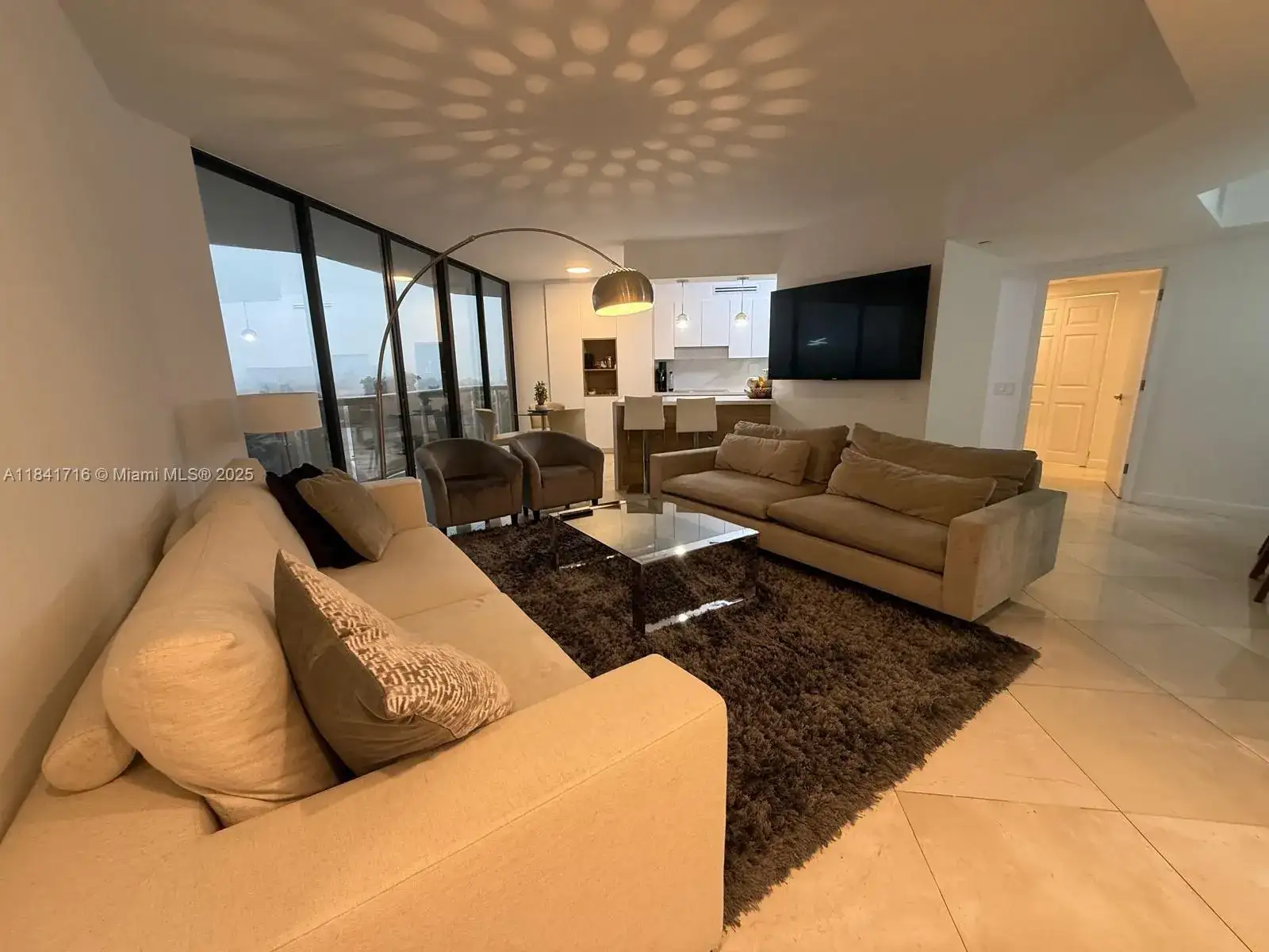 3610 Yacht Club Dr # 713, Aventura FL 33180 photo 3