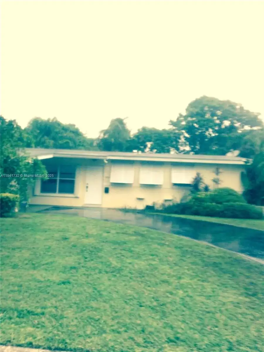 9925 SW 84 St, Miami FL 33173 photo 2