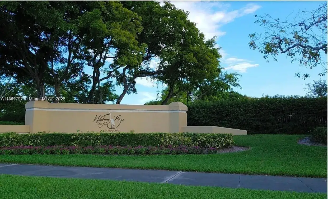 661 Cypress Lake Blvd # J20, Deerfield Beach FL 33064