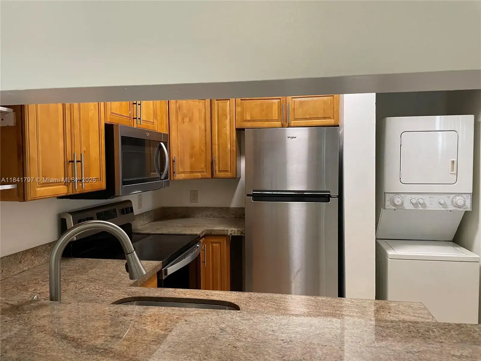 661 Cypress Lake Blvd # J20, Deerfield Beach FL 33064 photo 4