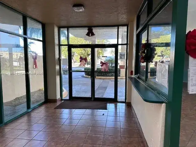 2075 SW 122nd Ave # 117, Miami FL 33175 photo 4