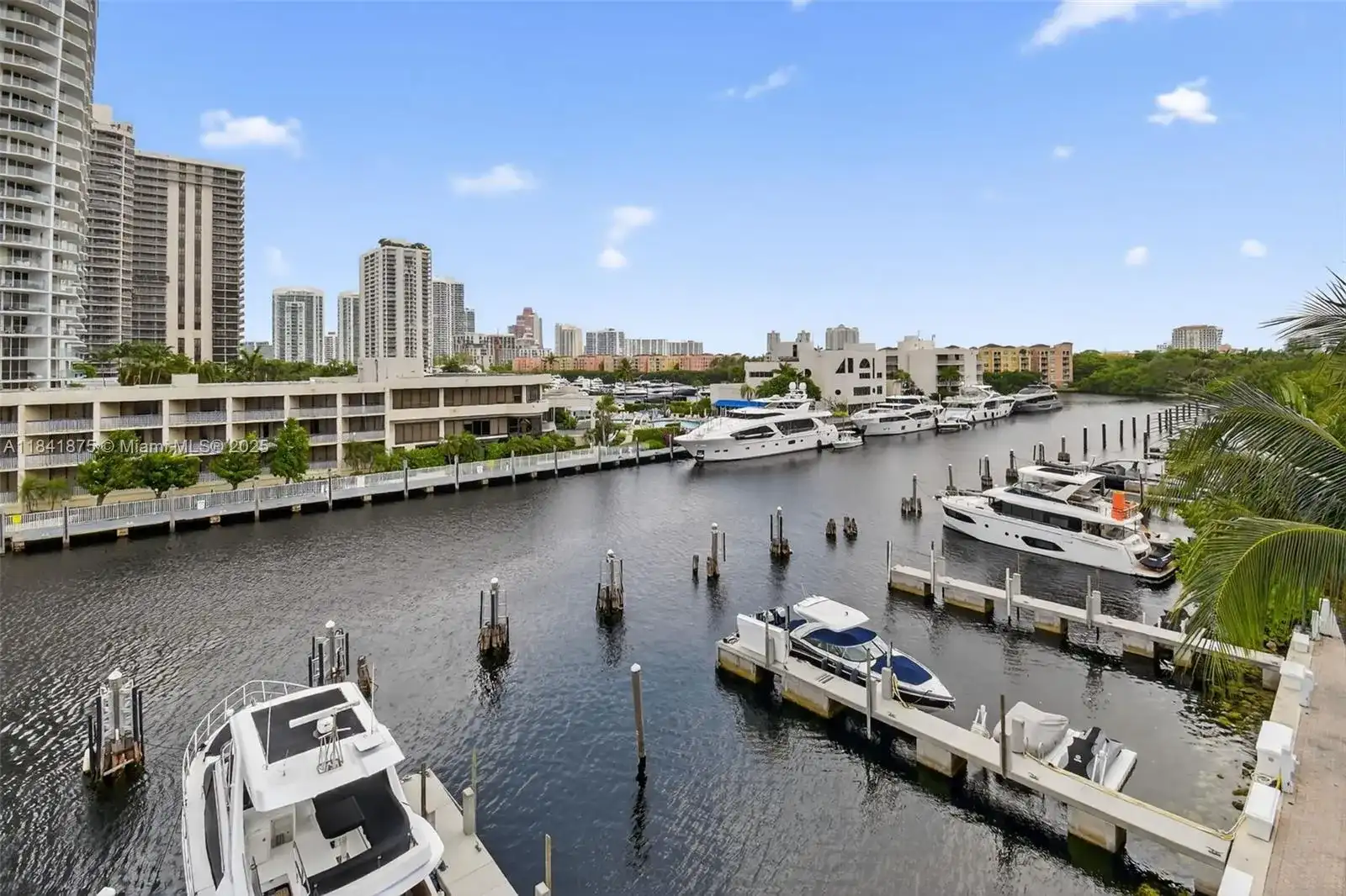 19925 NE 39th PL Boat Slip #14, Aventura FL 33180