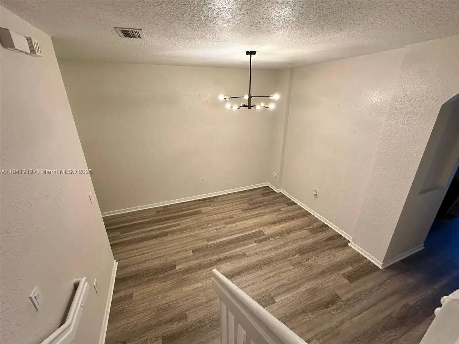 3018 NW 30th Ave, Oakland Park FL 33311 photo 4