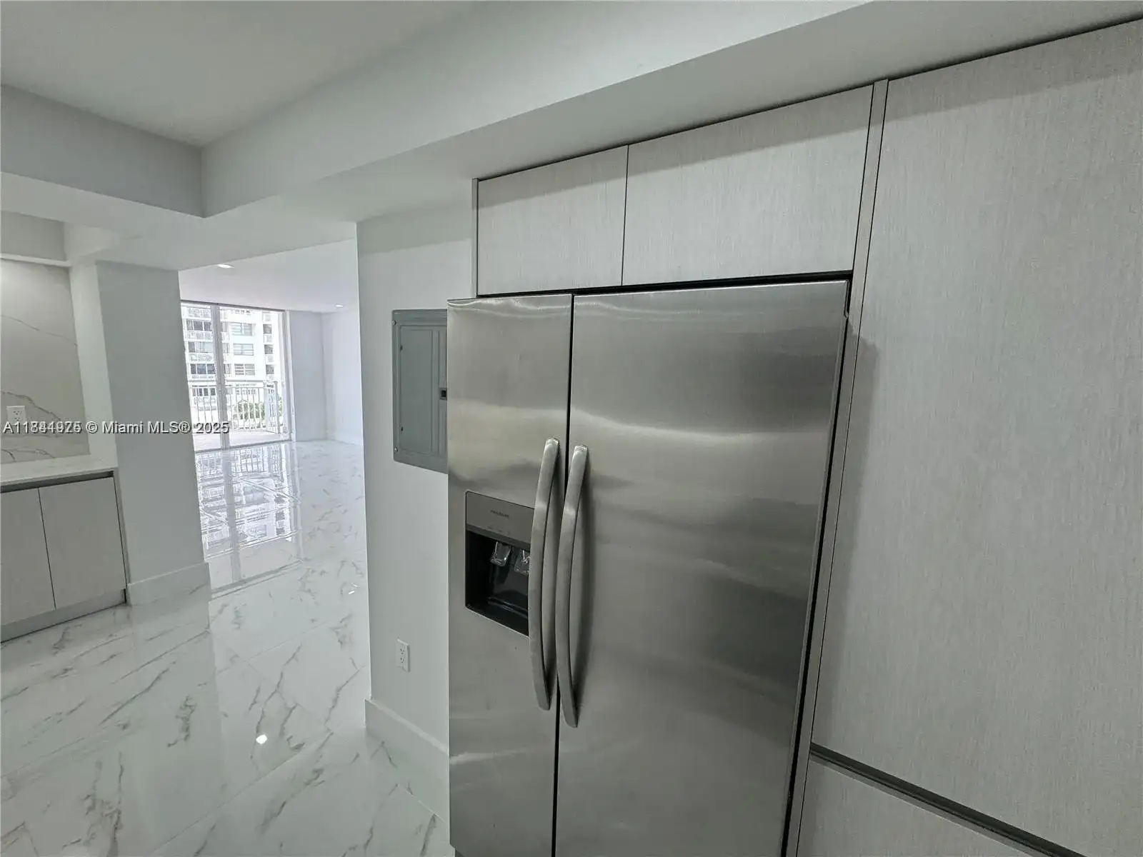 18031 Biscayne Blvd # 502, Aventura FL 33160 photo 5