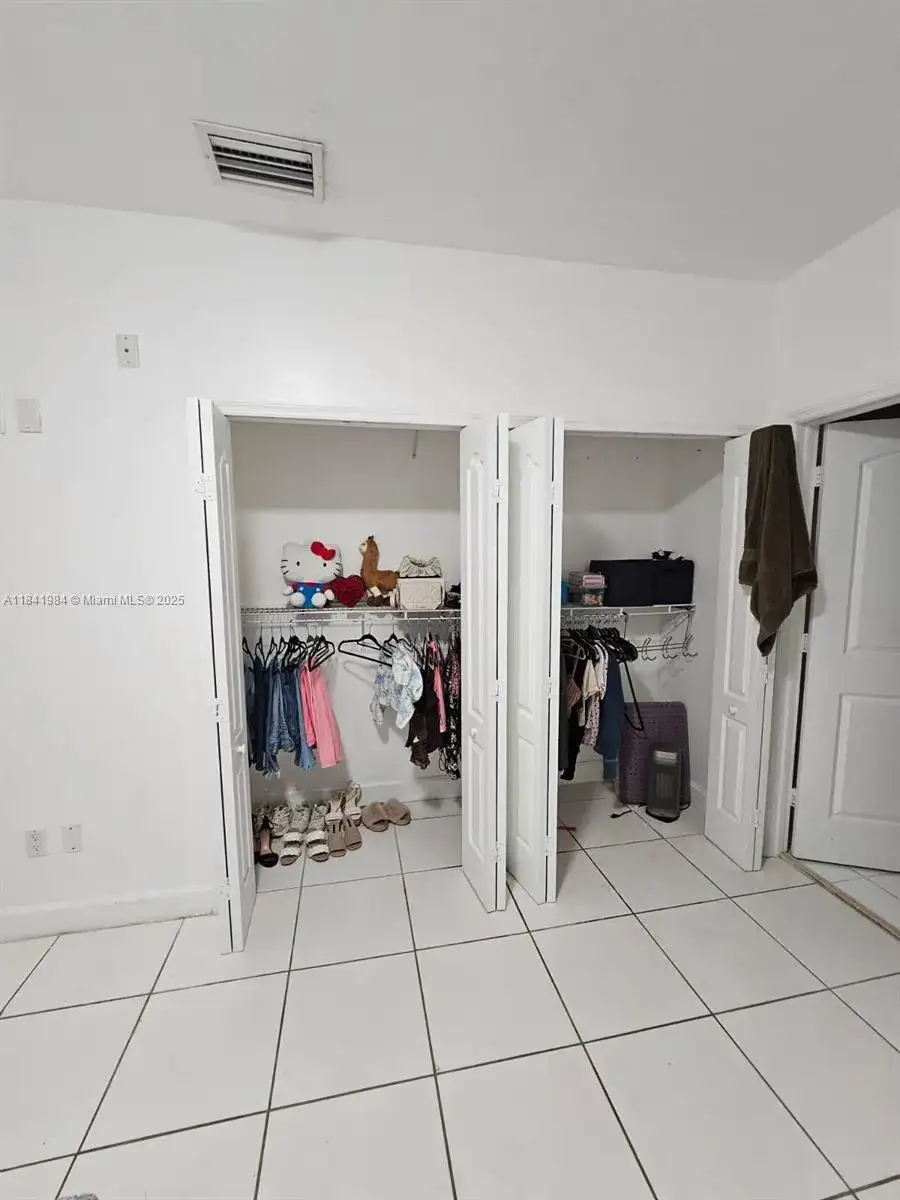13 ST SW 13941 # 0, Miami FL 33184 photo 5
