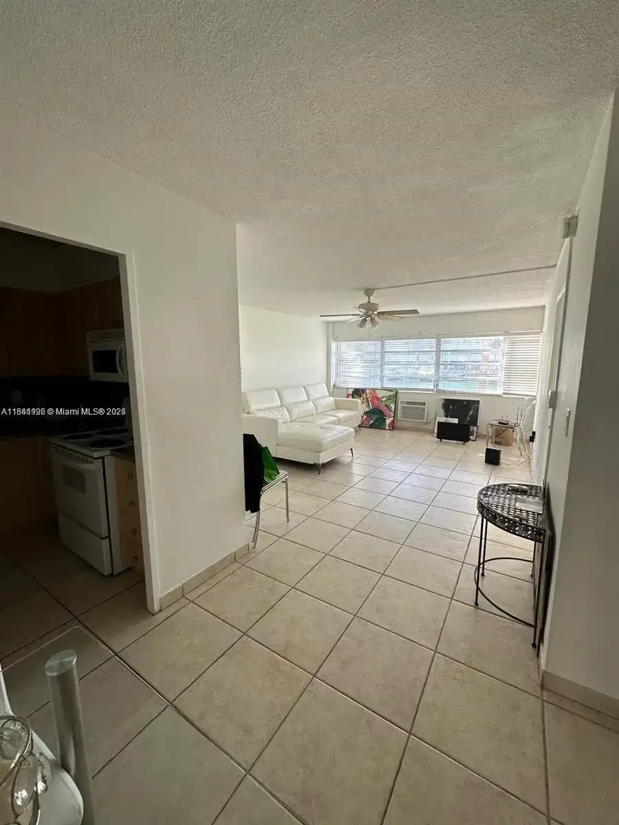 220 Kings Point Dr # 102, Sunny Isles Beach FL 33160 photo 2