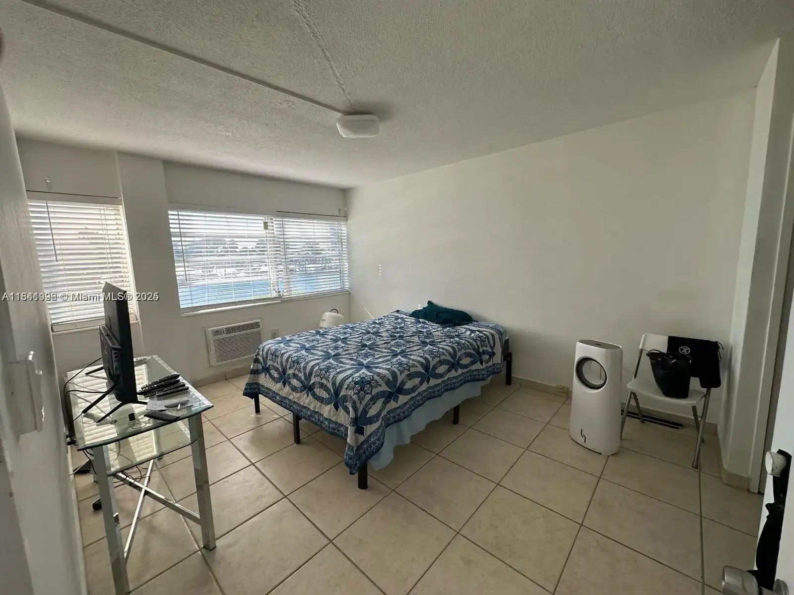 220 Kings Point Dr # 102, Sunny Isles Beach FL 33160 photo 4