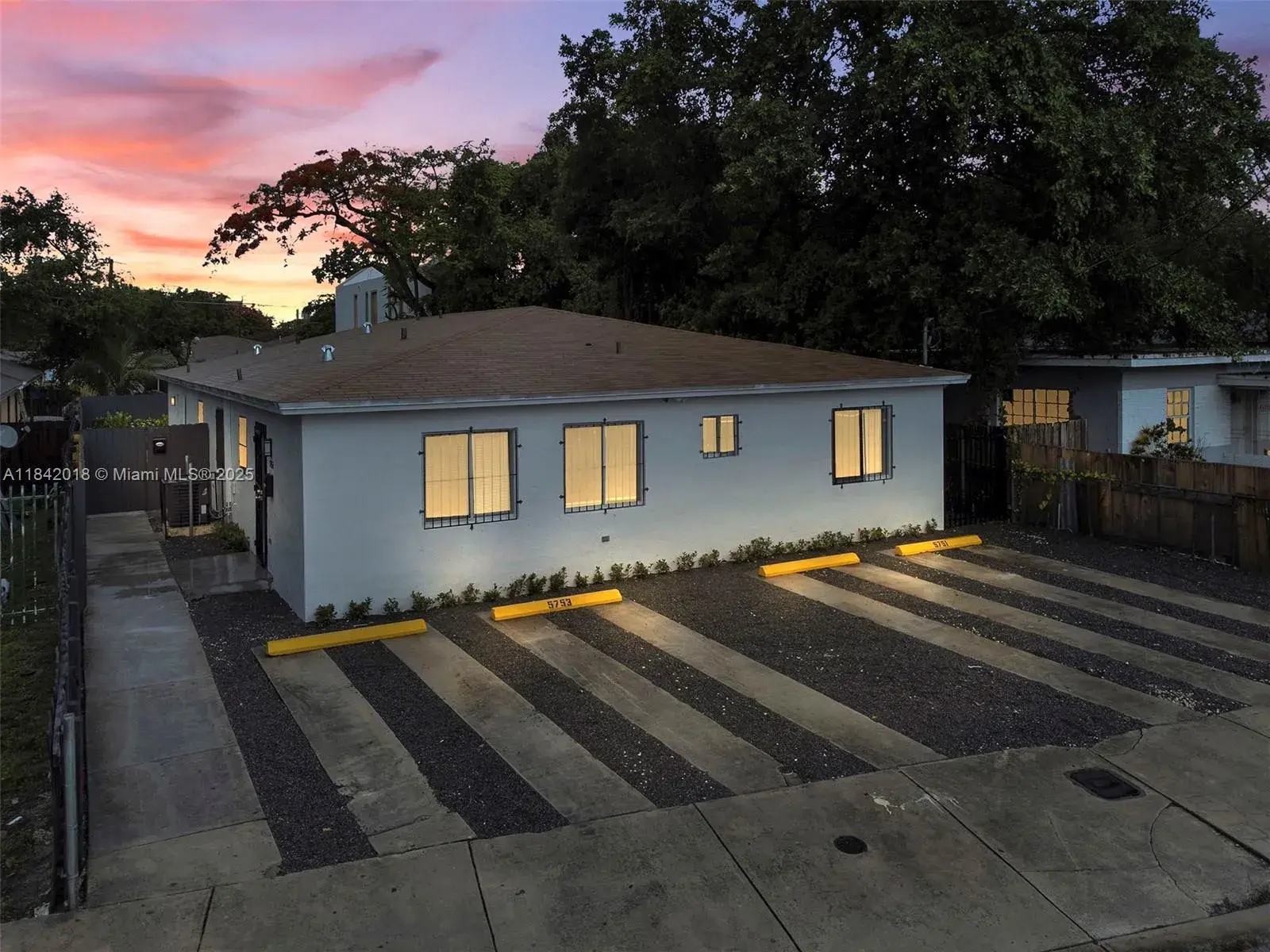 5753 NW 6 AVE # 5751, Miami FL 33137