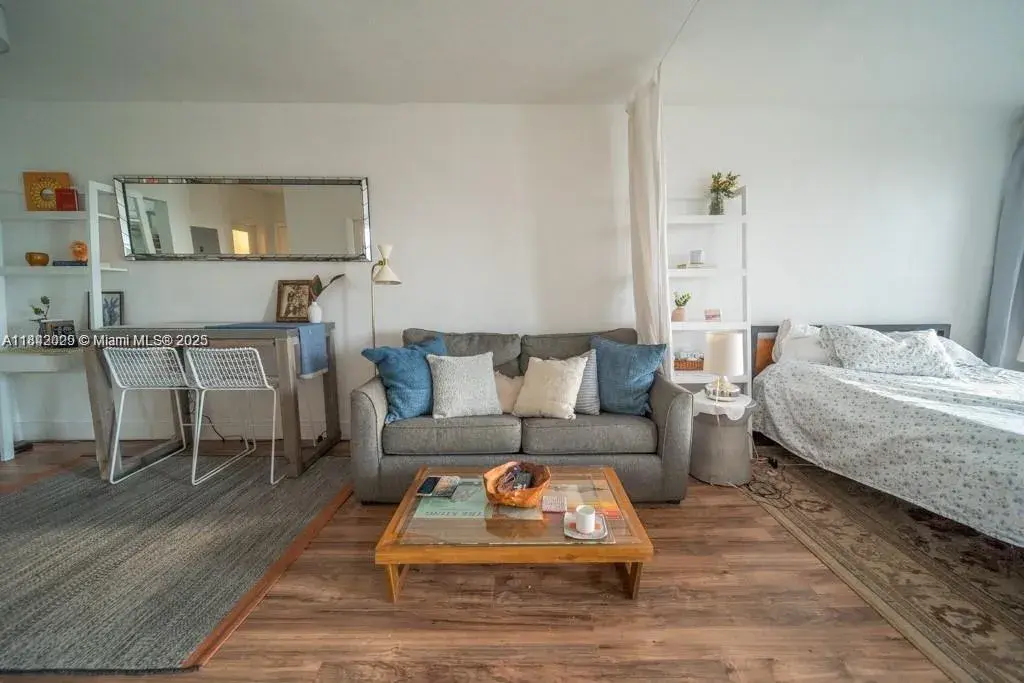 1400 Pennsylvania Ave # 50, Miami Beach FL 33139