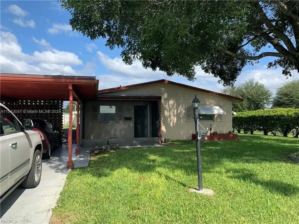 2201 Croton CT, Lehigh Acres FL 33936