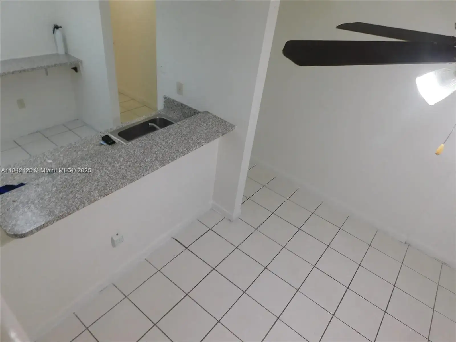 1121 SW 105 AV # 322, Miami FL 33174 photo 3