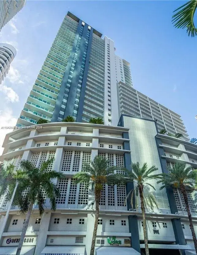 2 bedroom 2 bath Residential for sale at 1250 S Miami Ave # 2006, Miami FL 33130
