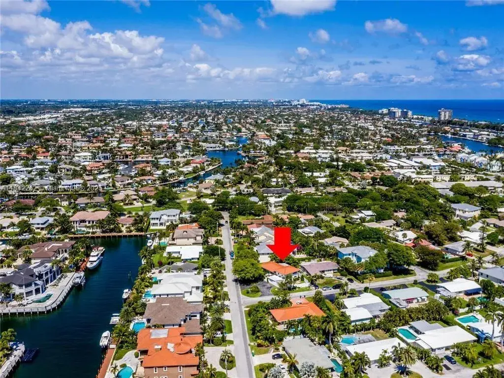 2616 NE 26th Ave, Lighthouse Point FL 33064