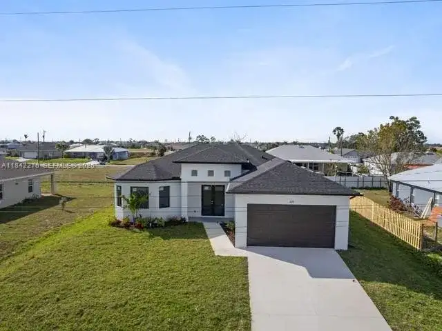 2632 NW 4th Ave, Cape Coral FL 33993 photo 3
