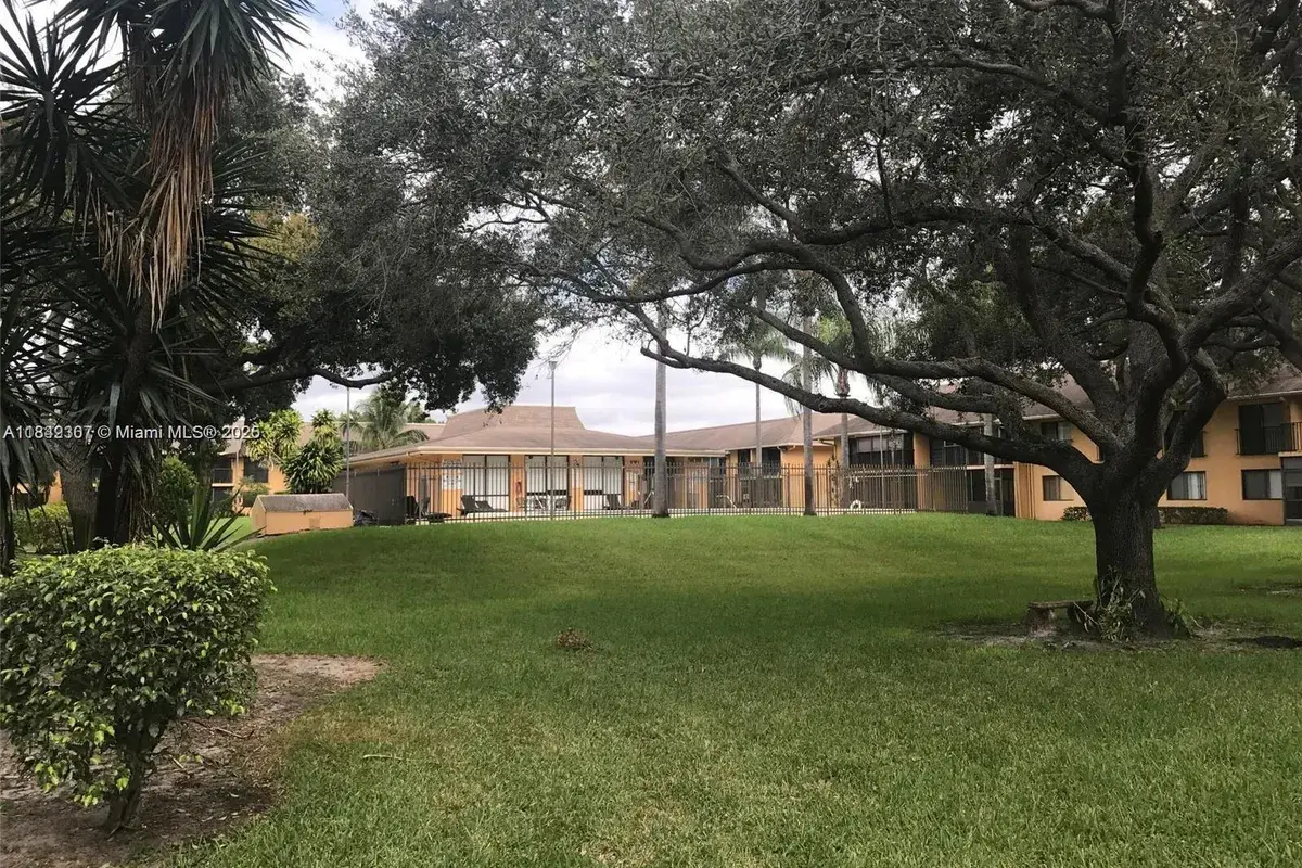 5831 Washington St # 45, Hollywood FL 33023
