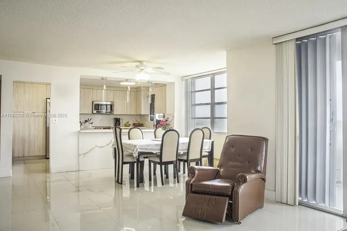 2780 NE 183rd St # 1001, Aventura FL 33160 photo 4