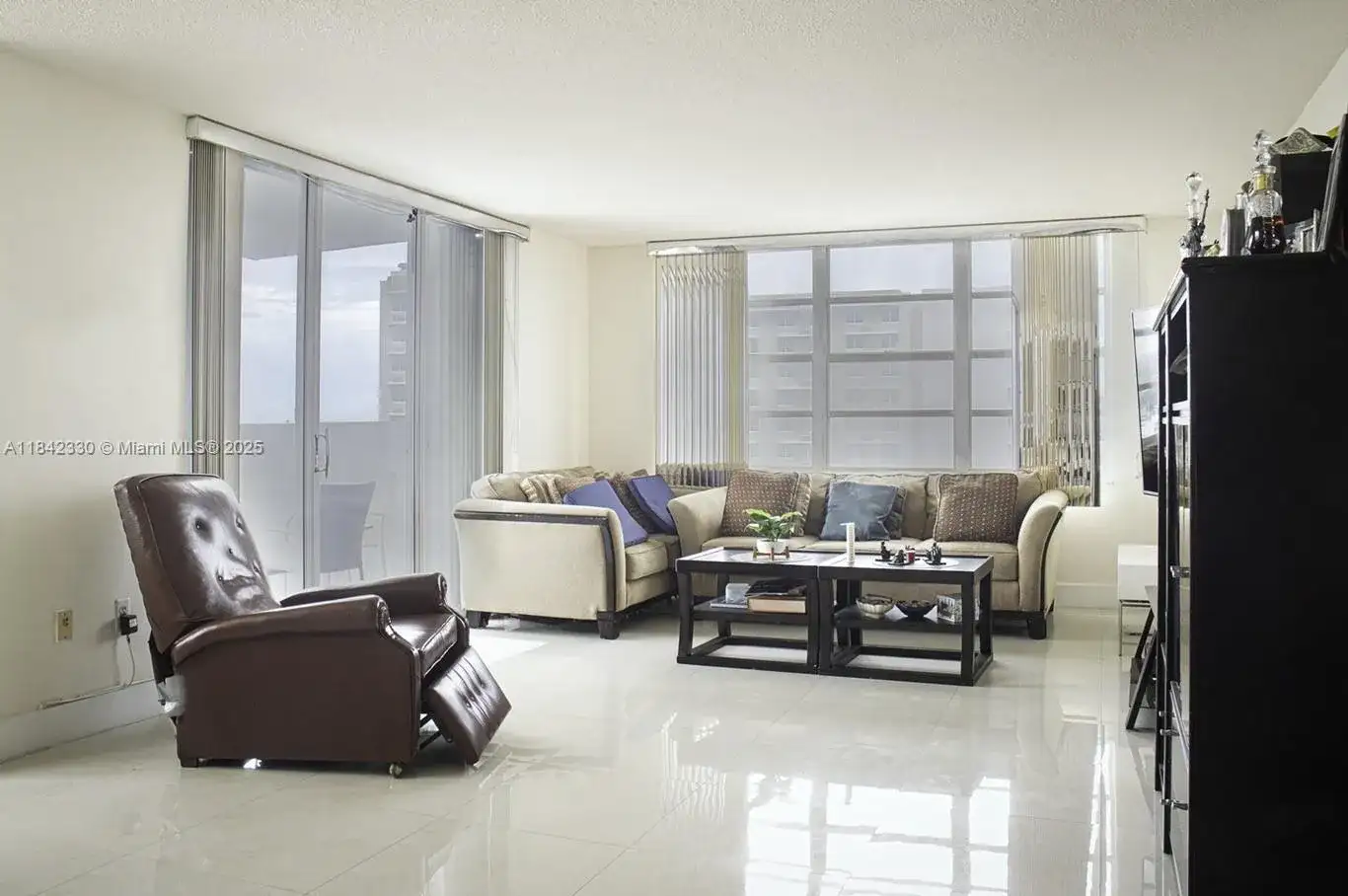 2780 NE 183rd St # 1001, Aventura FL 33160 photo 5
