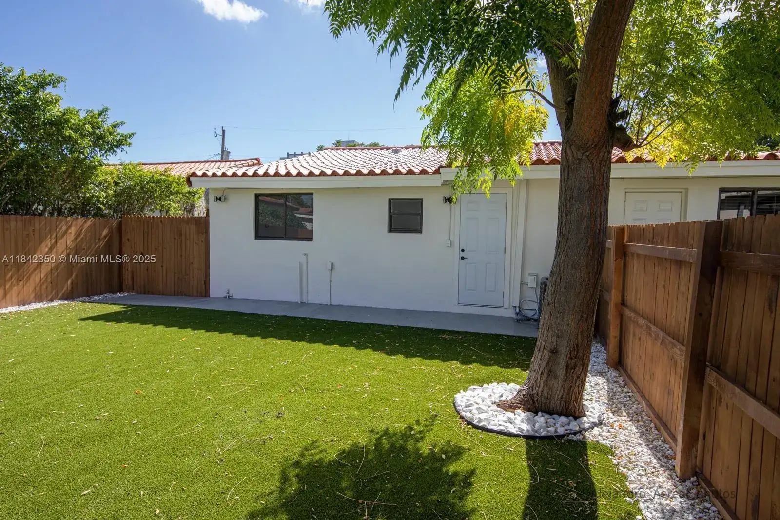 3045 SW 21st St, Miami FL 33145 photo 4