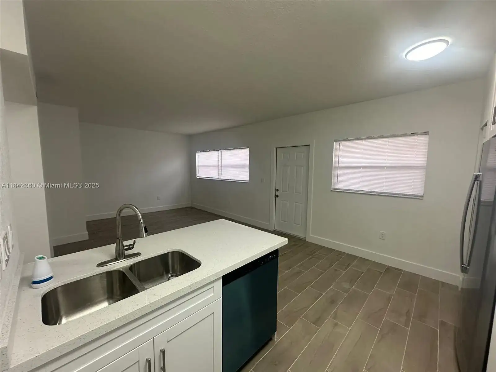15689 SW 73rd Cir Ter # 5, Miami FL 33193 photo 2