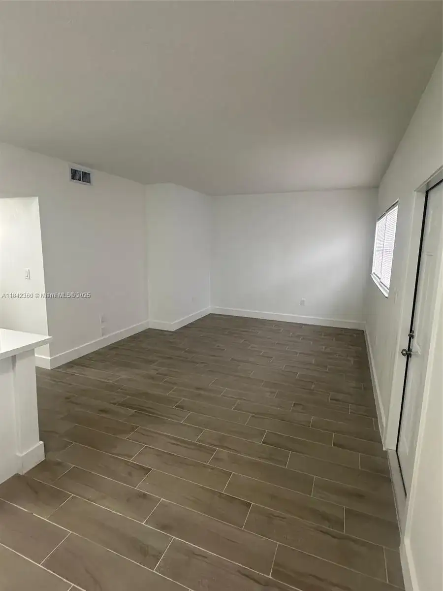 15689 SW 73rd Cir Ter # 5, Miami FL 33193 photo 4