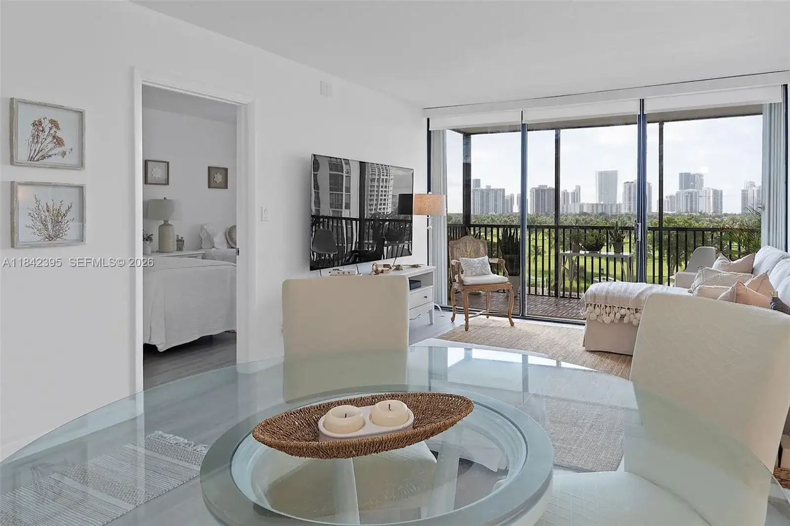 20301 W Country Club Dr # 728, Aventura FL 33180 photo 2
