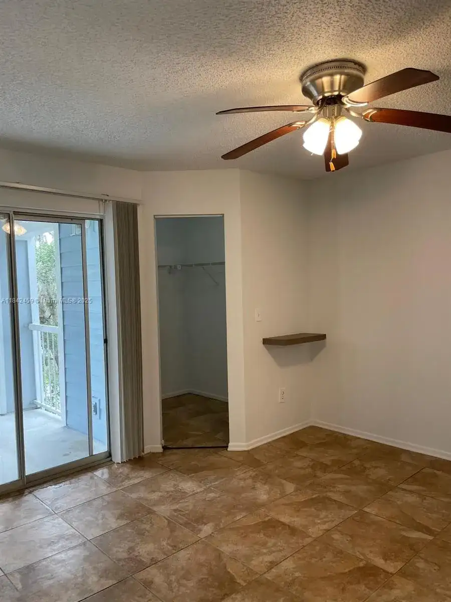 2569 Grassy Point Dr # 303, Other City - In The State Of Florida FL 32746 photo 5