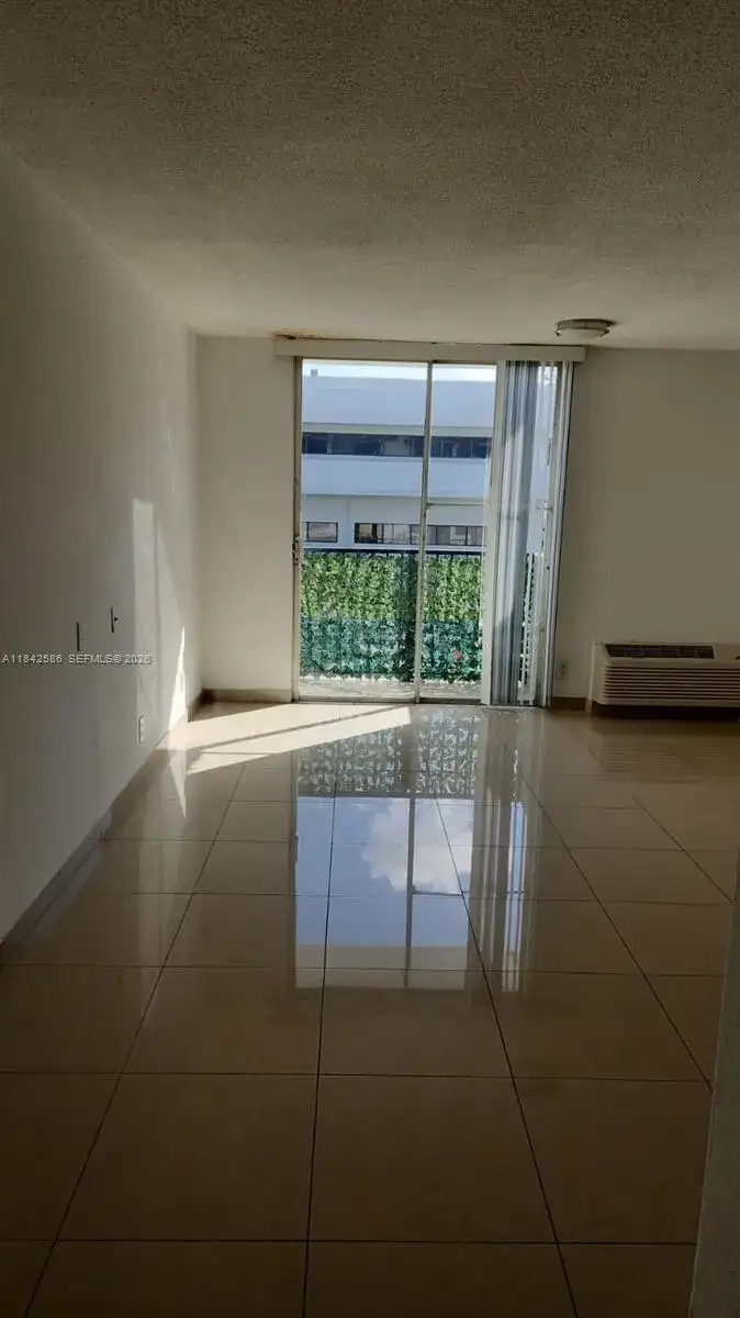 16450 NW 2nd Ave # 206, Miami FL 33169 photo 2