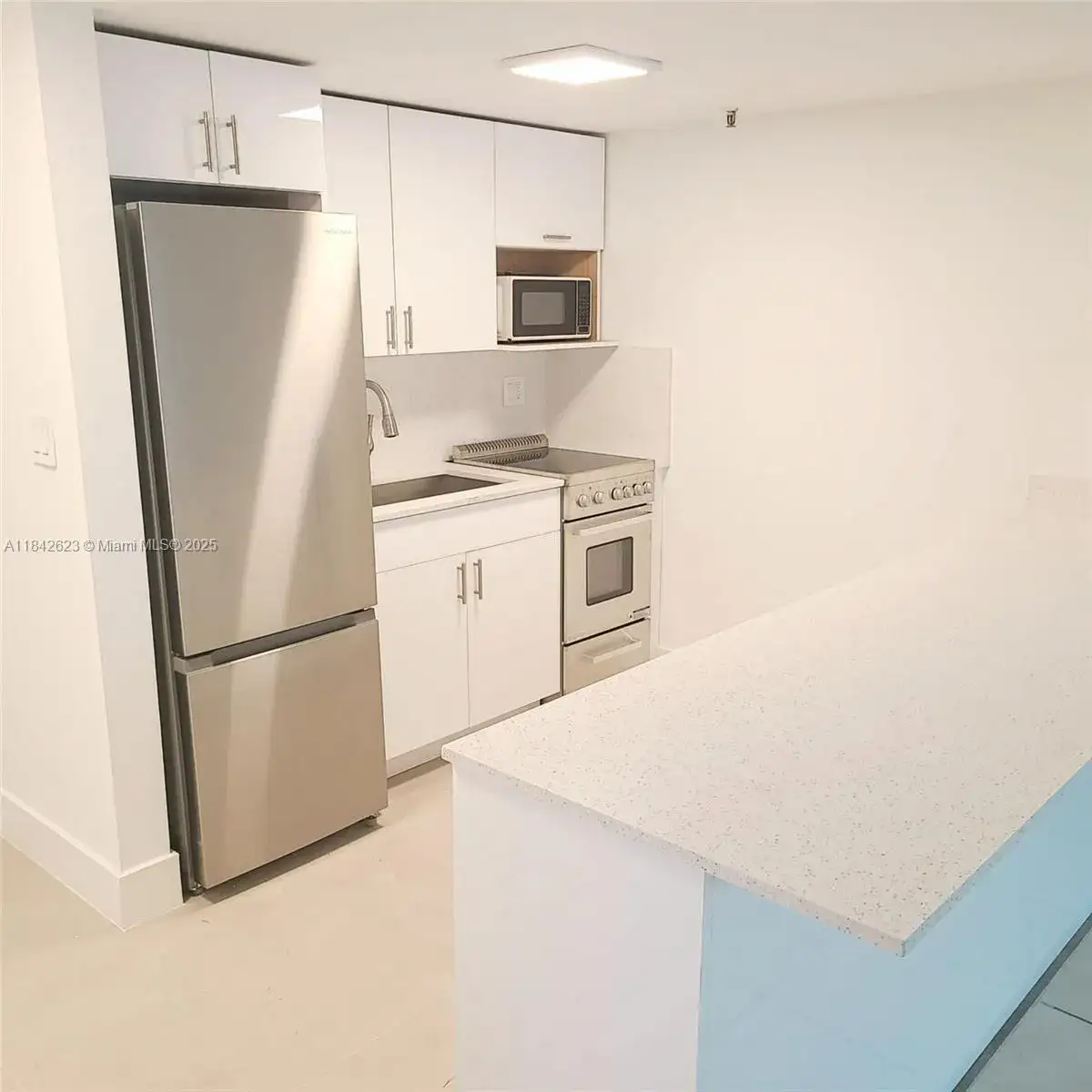 1010 NW 11th St # 408, Miami FL 33136 photo 2