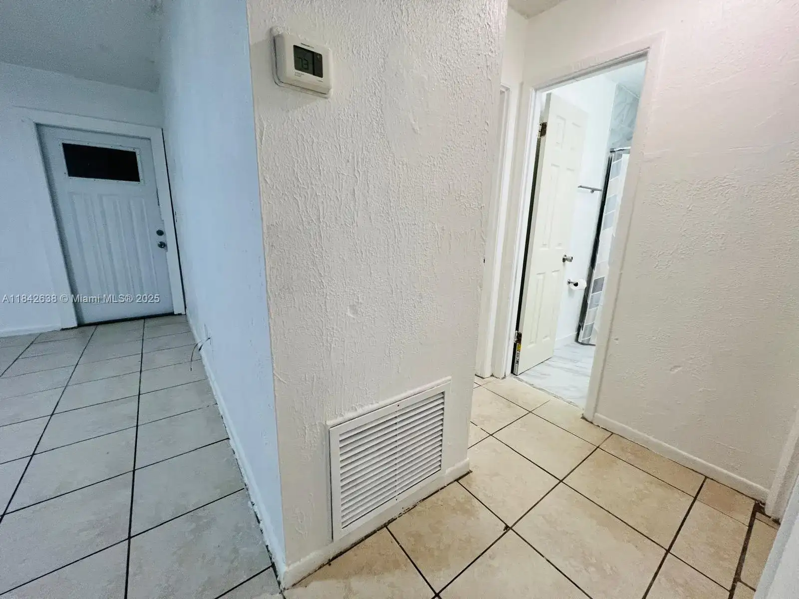 2019 COLMAR AVE, Sebring FL 33870 photo 3