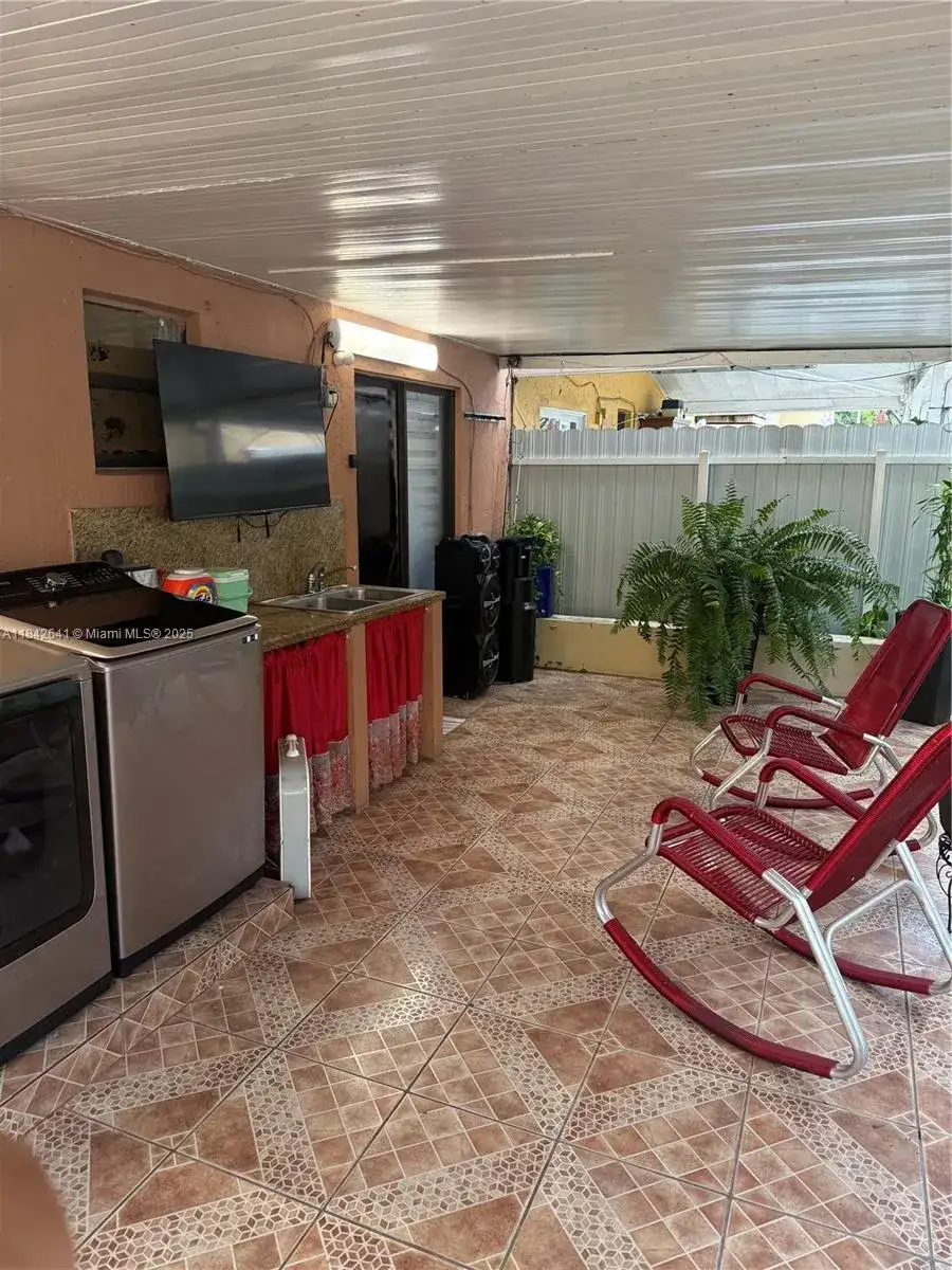 2740 W 63rd St # 107, Hialeah FL 33016 photo 4
