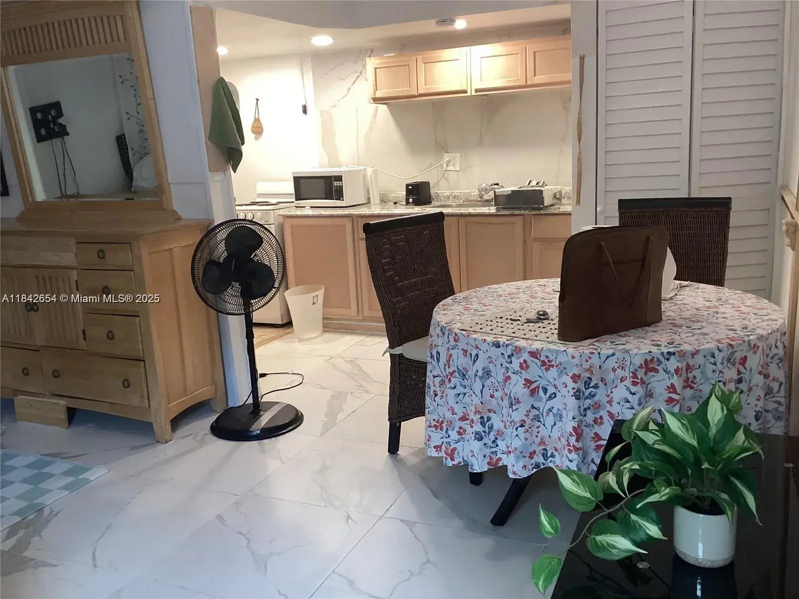 312 N 28th Ave, Hollywood FL 33020