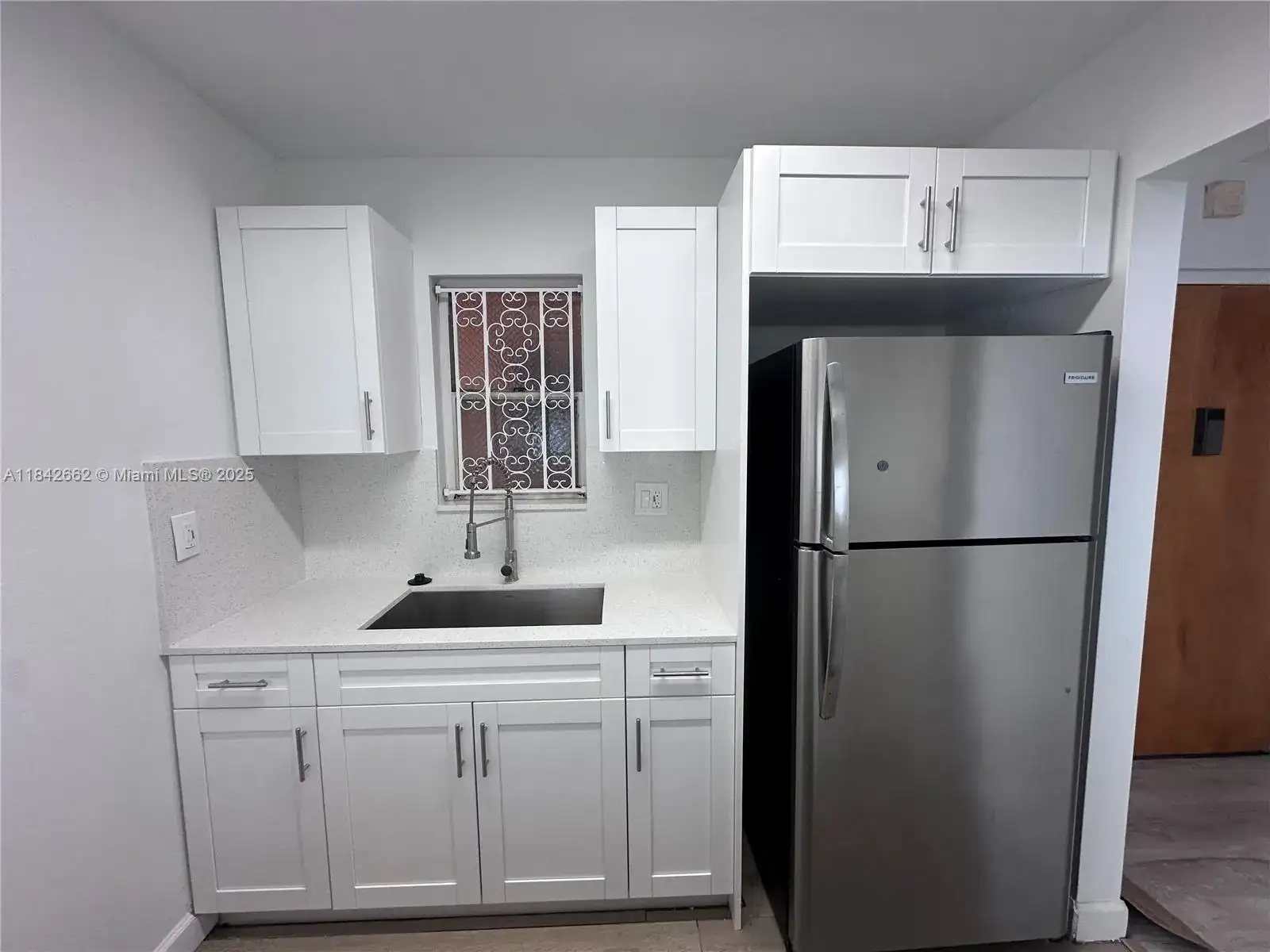 6090 W Flagler St # 408, Miami FL 33144 photo 3