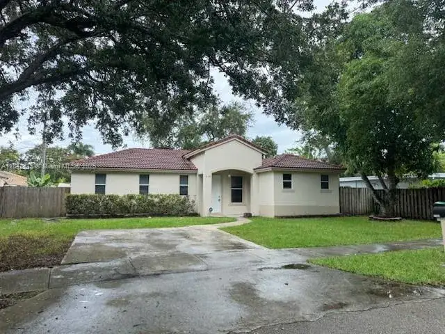 21733 Ingraham Ave Rd # 21733, Cutler Bay FL 33190