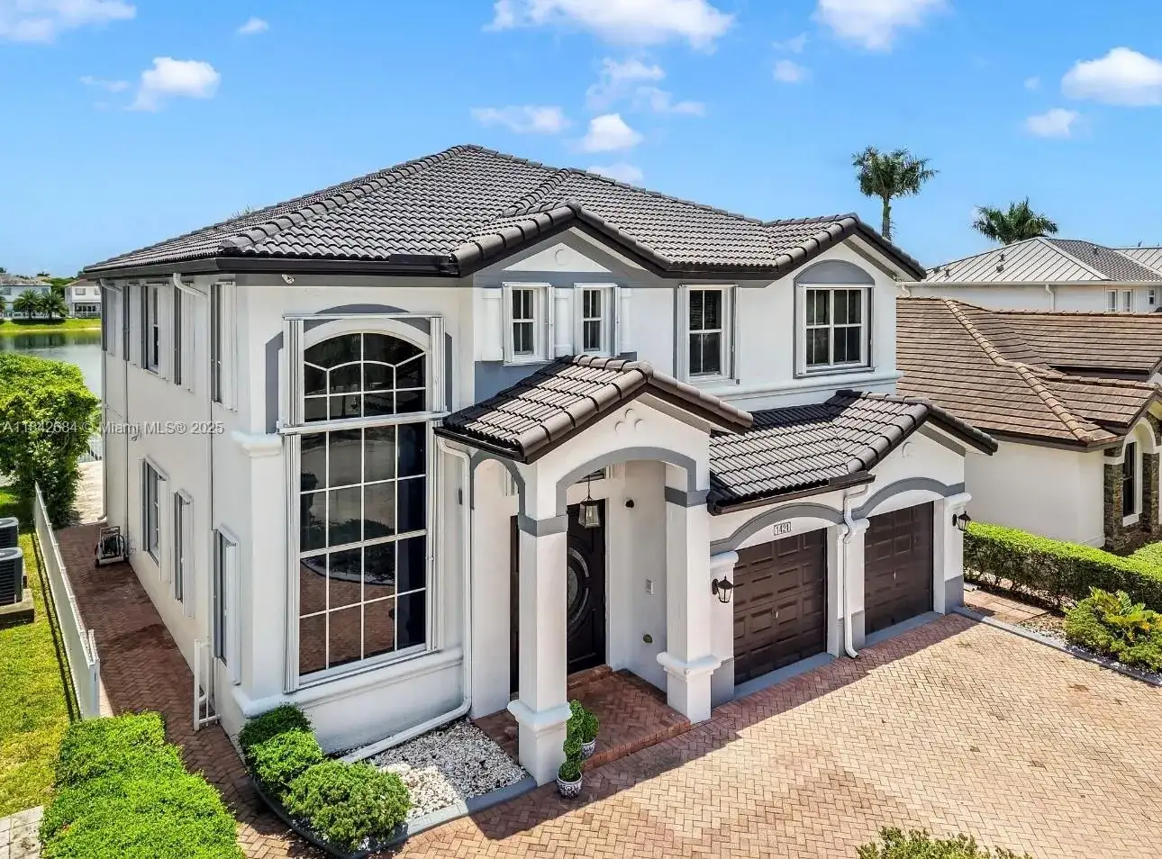 1421 SW 153rd Path, Miami FL 33194 photo 2