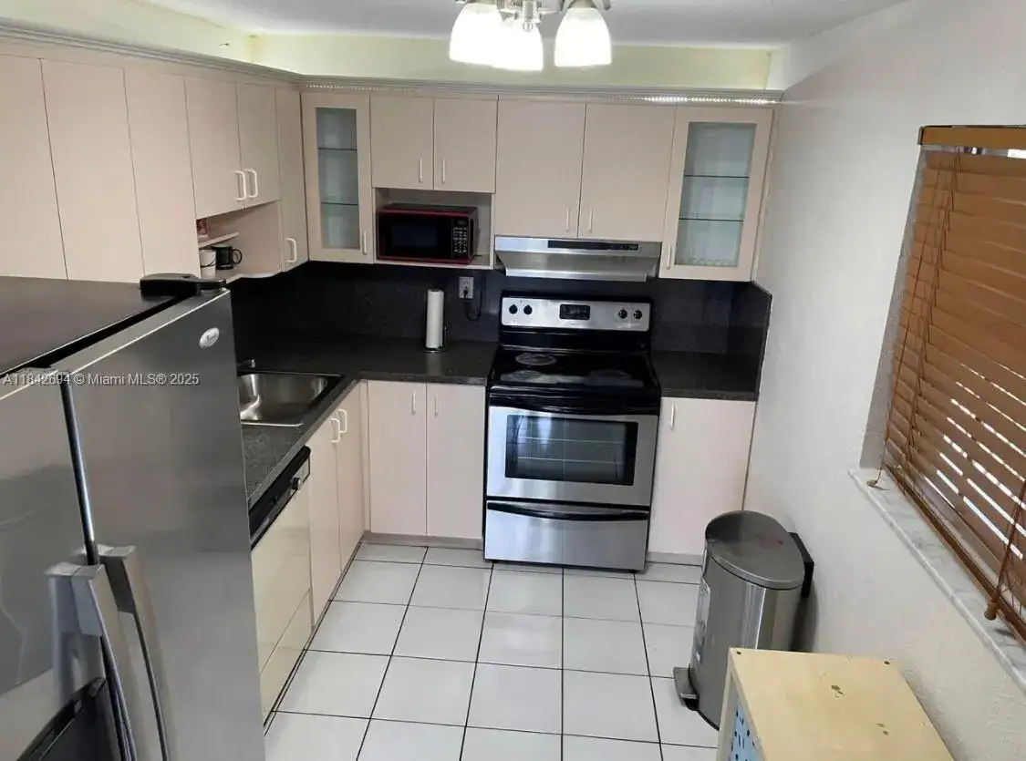 6575 W 4th Ave # 311, Hialeah FL 33012 photo 2