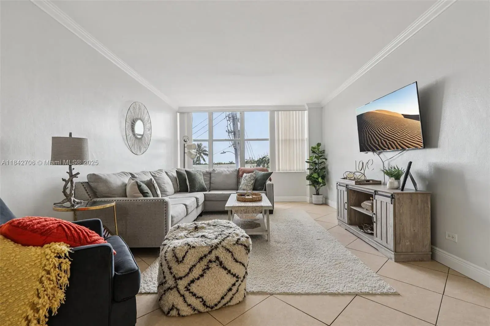7441 Wayne Ave # 2B, Miami Beach FL 33141