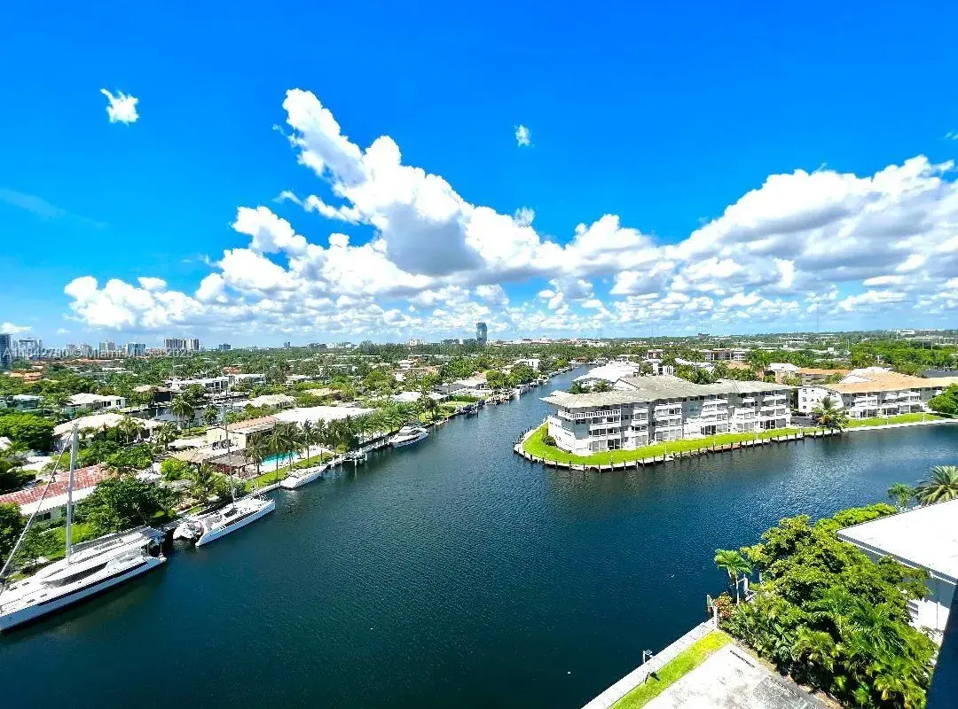 401 Golden Isles Dr # 1011, Hallandale Beach FL 33009