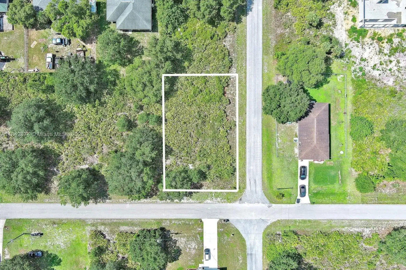 2517 W 67th Street, Lehigh Acres FL 33971 photo 2