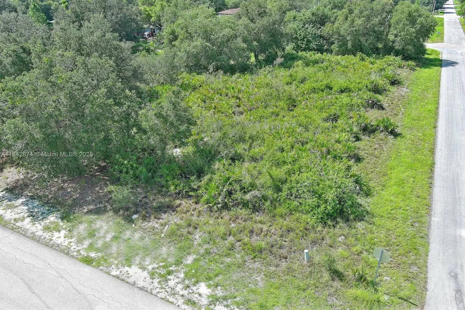 2517 W 67th Street, Lehigh Acres FL 33971 photo 4