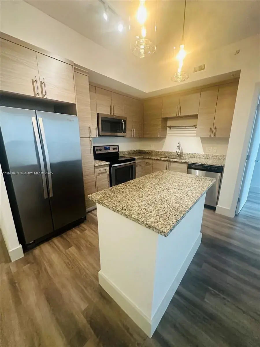 817 SE 2nd Ave # 417, Fort Lauderdale FL 33316