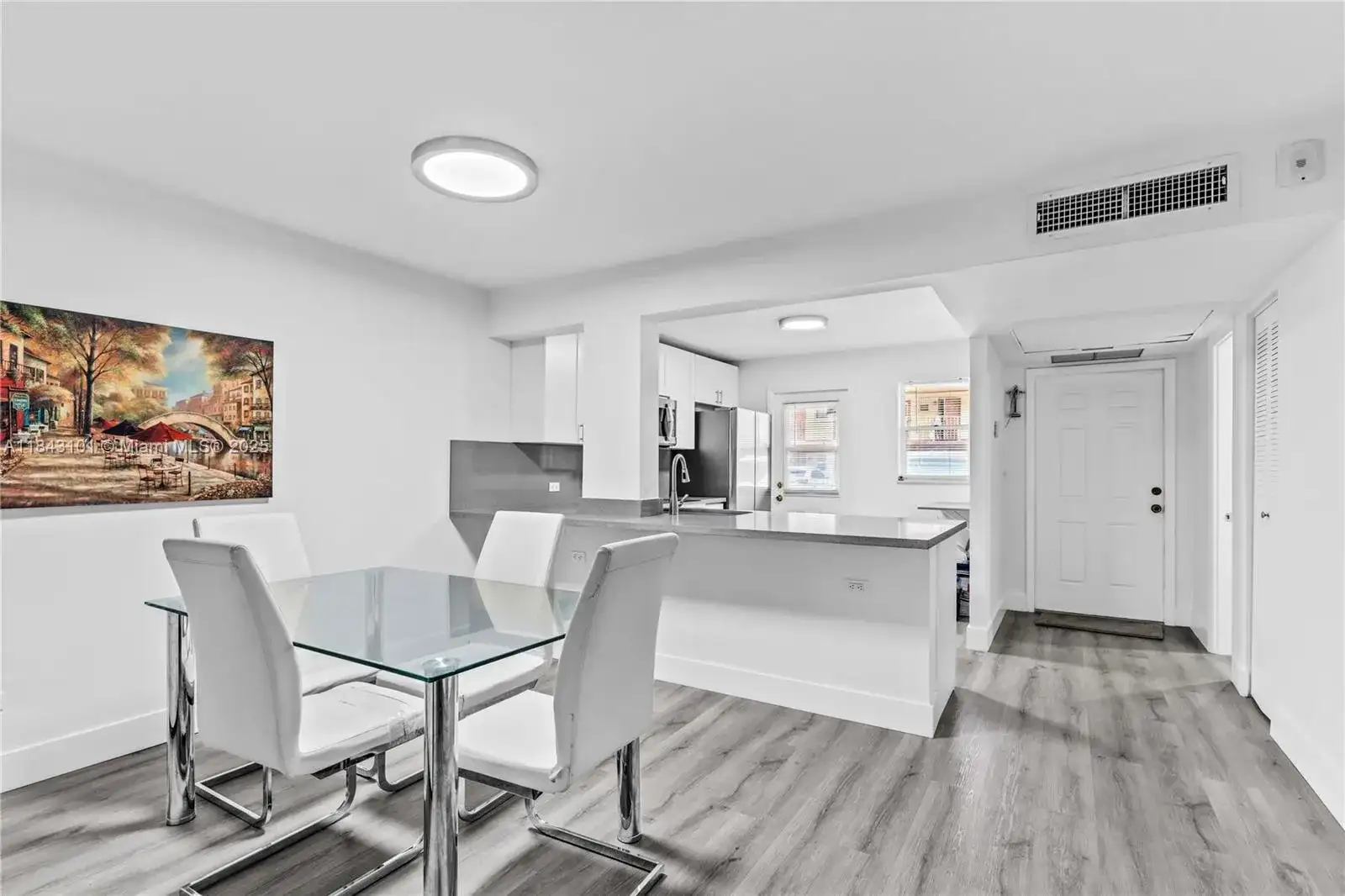 445 NE 195th St # 125, Miami FL 33179 photo 4