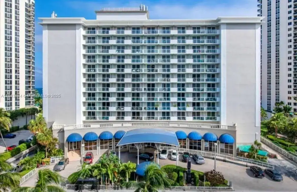 19201 Collins Ave # 114, Sunny Isles Beach FL 33160 photo 2
