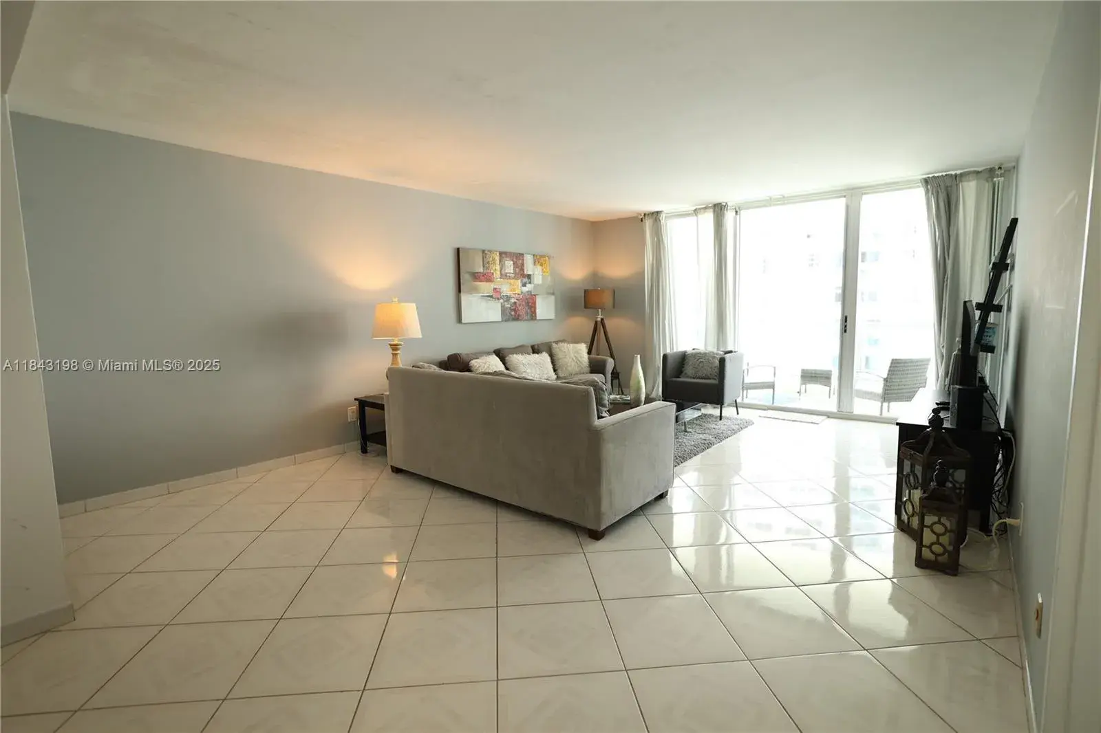 5151 Collins Ave # 927, Miami Beach FL 33140