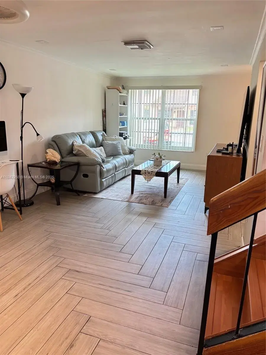 6022 SW 133rd Ct, Miami FL 33183