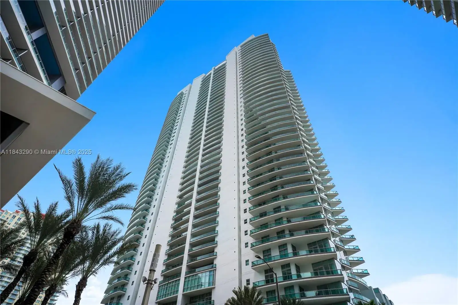 1331 Brickell Bay Dr # 4303, Miami FL 33131 photo 2