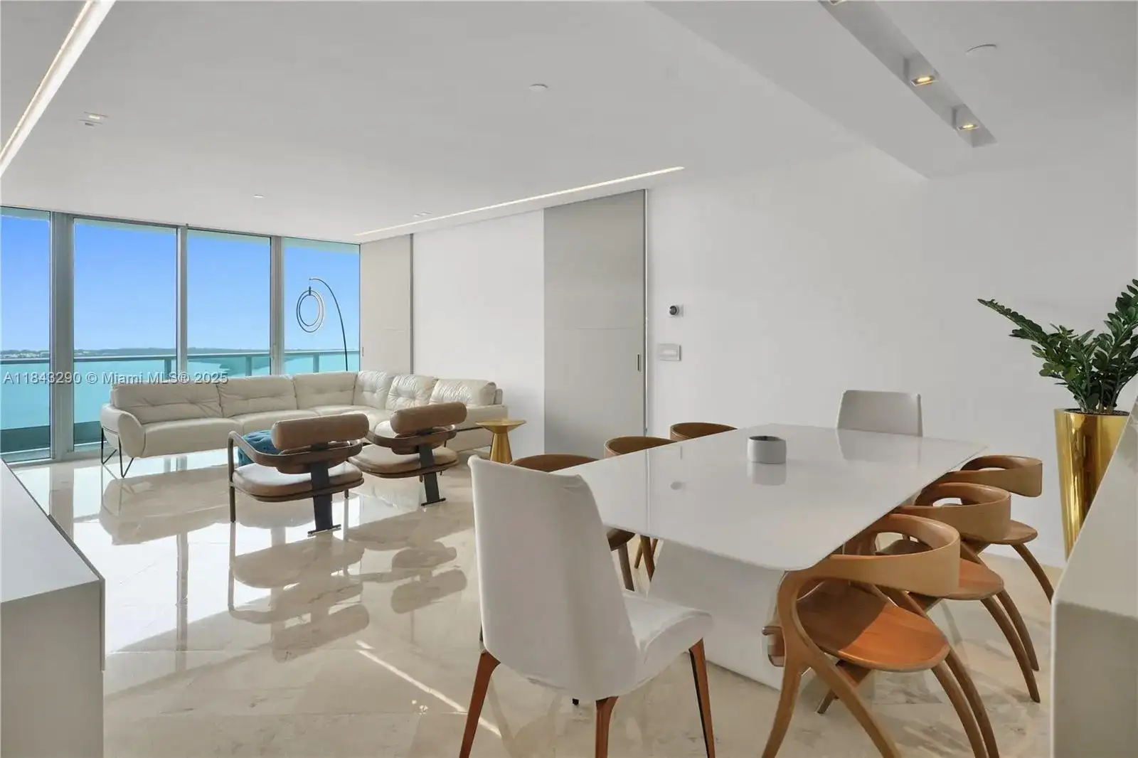 1331 Brickell Bay Dr # 4303, Miami FL 33131 photo 4