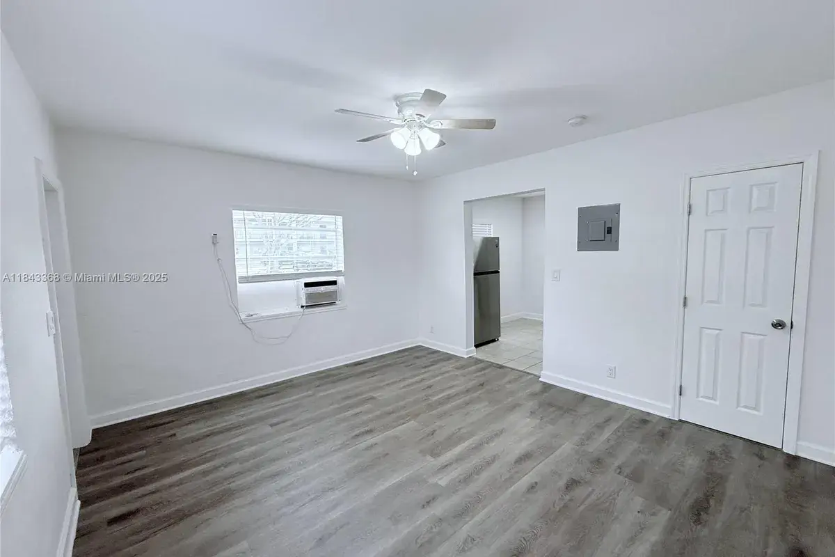 1625 S Federal Hwy # 4, Lake Worth FL 33460